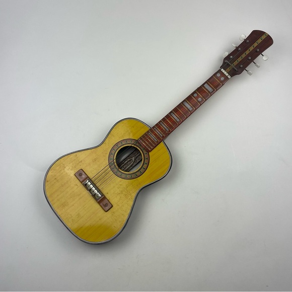 Vintage Yamaha TN 70s Japan Acoustic Style Metal Toy Deluxe Classic Guitar - Picture 1 of 7